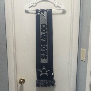 Cowboys Themed Gray and Black Scarf